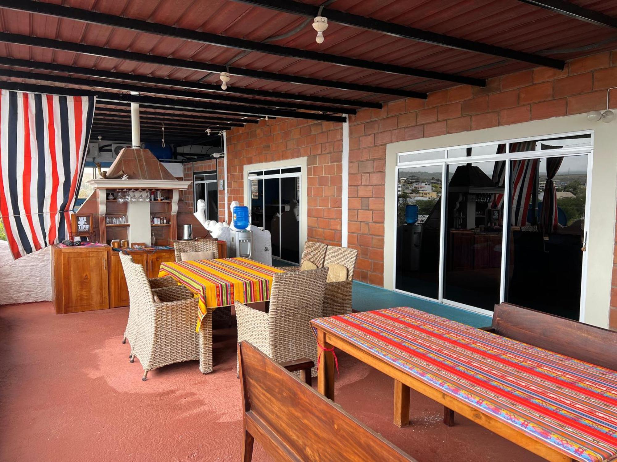Hostal Cattleya Puerto Baquerizo Moreno Eksteriør bilde