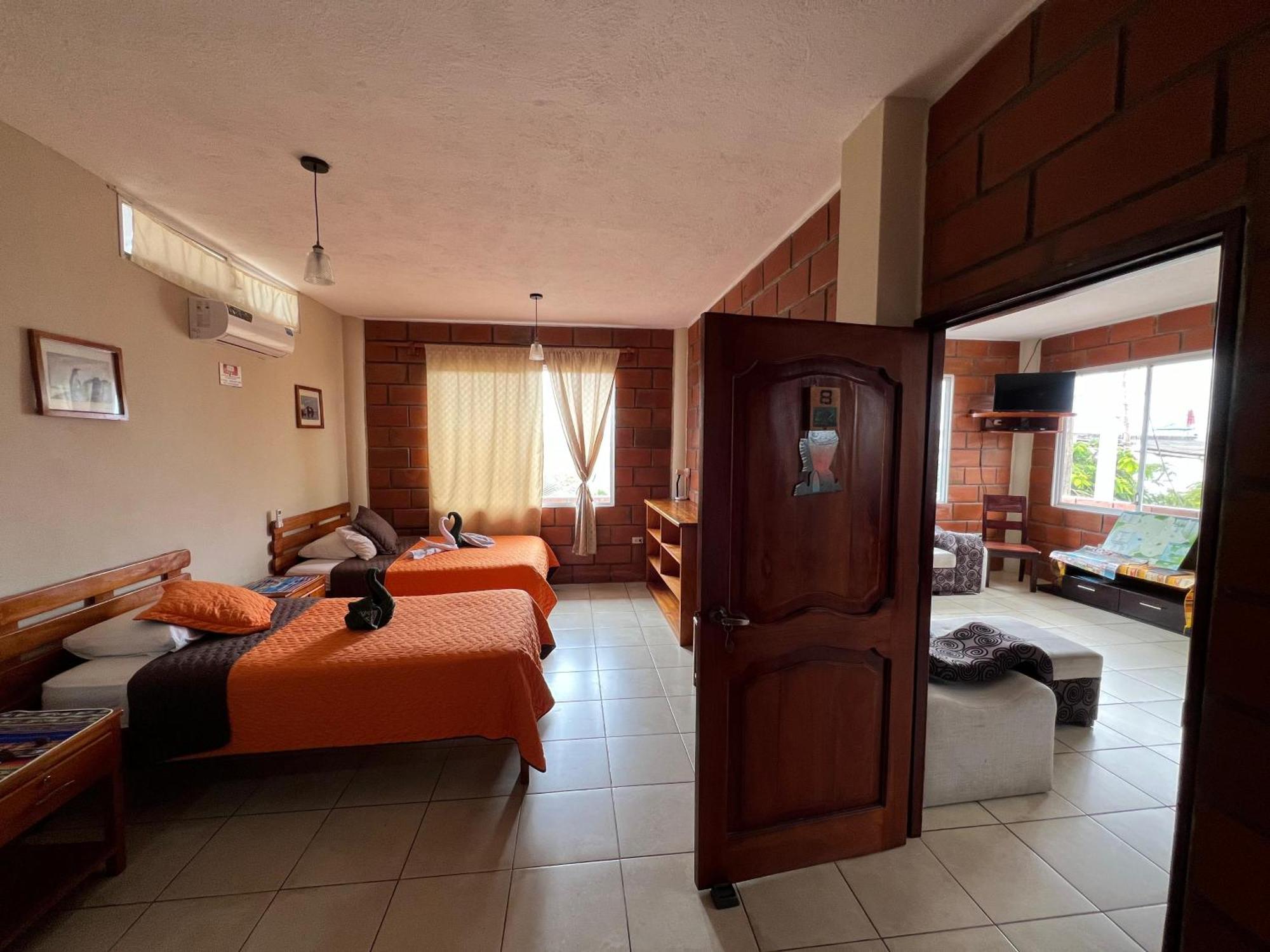 Hostal Cattleya Puerto Baquerizo Moreno Eksteriør bilde